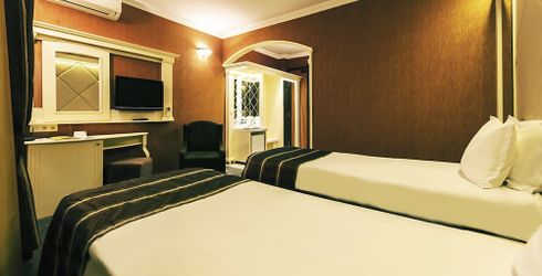 hotel room image