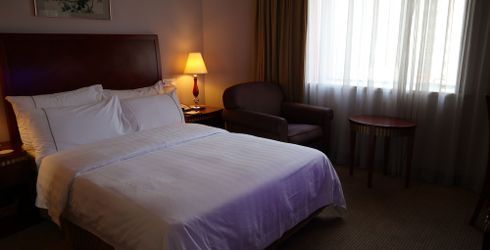 hotel room image