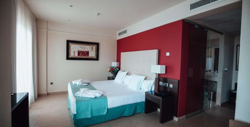 hotel room image
