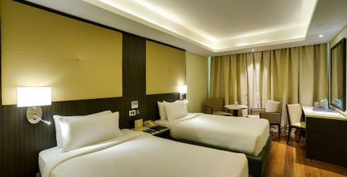 hotel room image