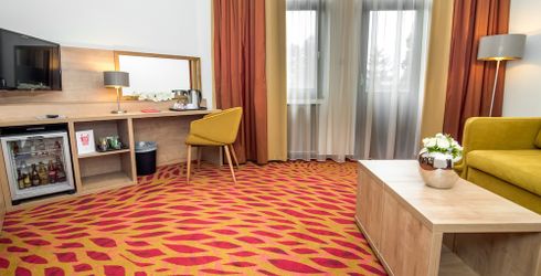 hotel room image