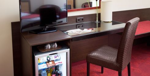 hotel room image