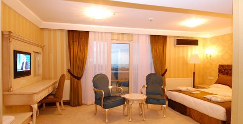hotel room image