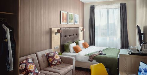 hotel room image