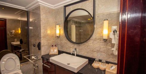 hotel room image