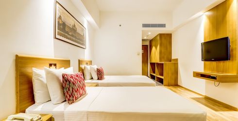 hotel room image