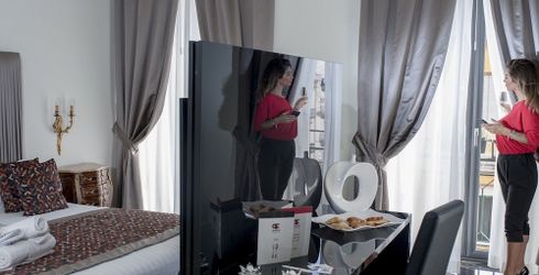 hotel room image