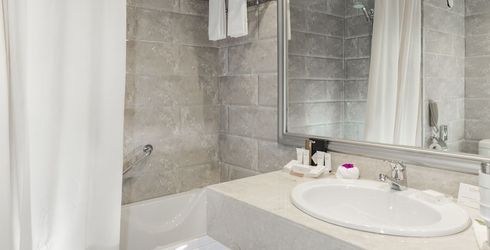 hotel room image