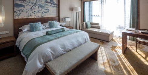 hotel room image