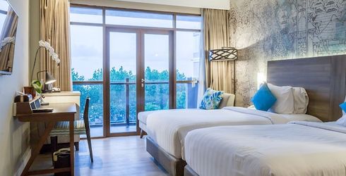 hotel room image