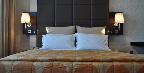 hotel room image