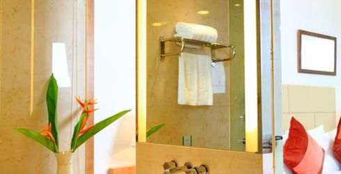 hotel room image