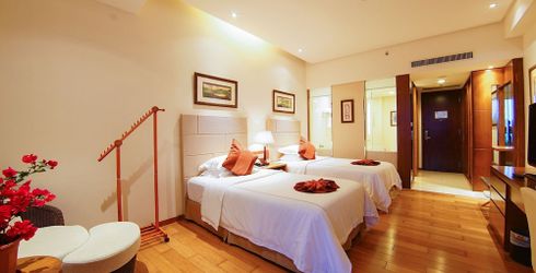hotel room image