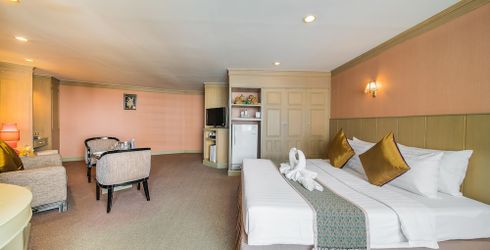 hotel room image