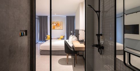 hotel room image