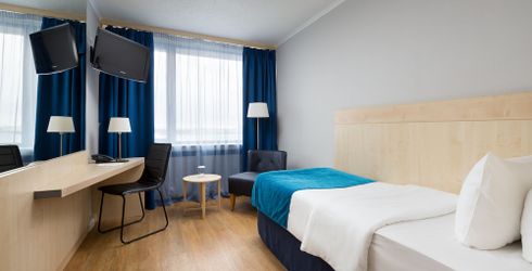 hotel room image