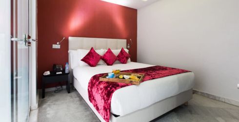 hotel room image
