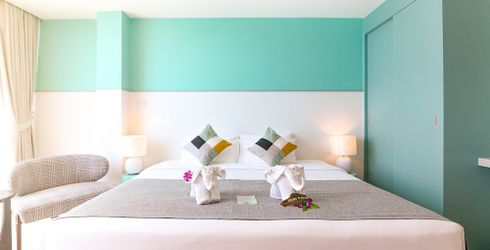 hotel room image