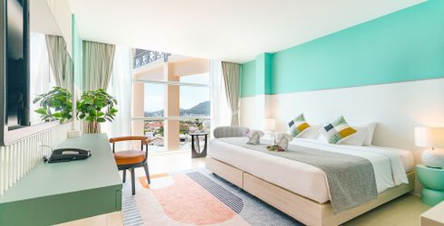hotel room image