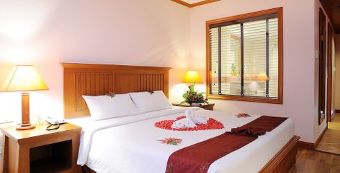 hotel room image