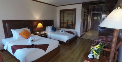 hotel room image