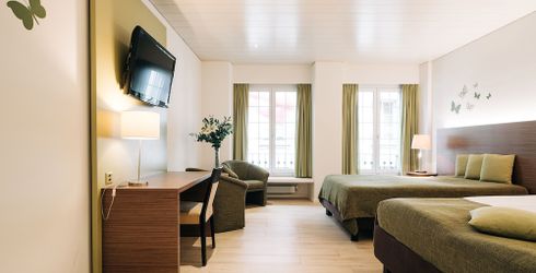 hotel room image