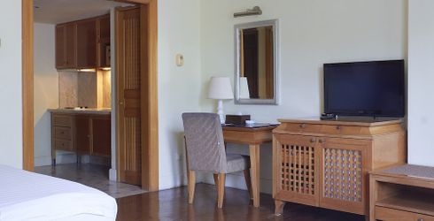 hotel room image
