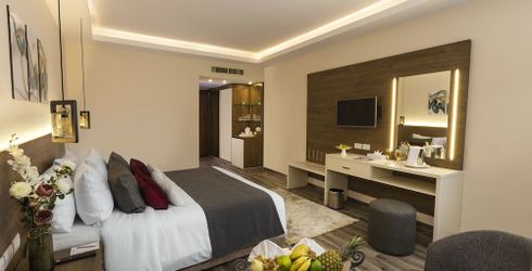 hotel room image