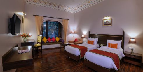 hotel room image