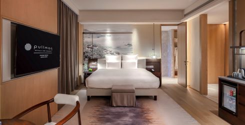 hotel room image