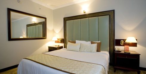 hotel room image