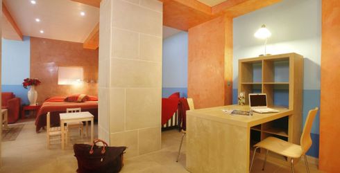 hotel room image