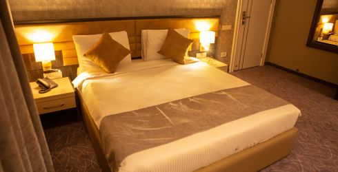 hotel room image