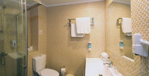 hotel room image