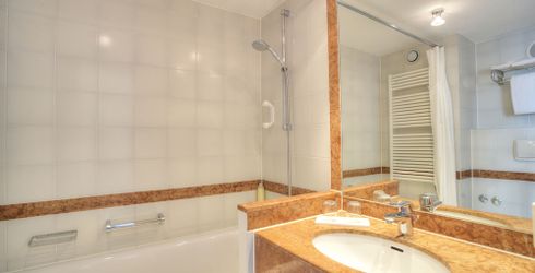 hotel room image