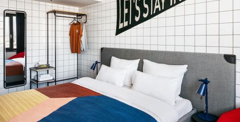 hotel room image