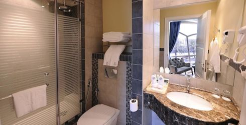 hotel room image