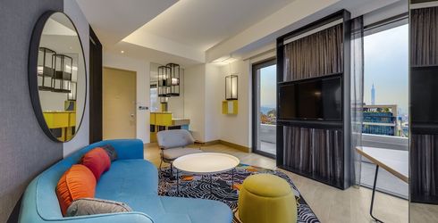 hotel room image