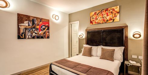 hotel room image