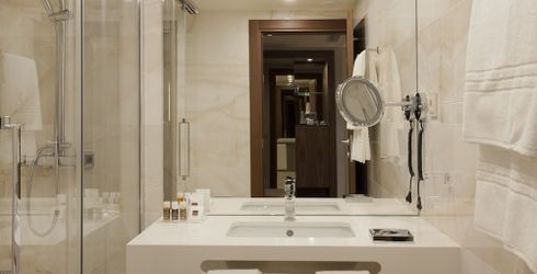hotel room image