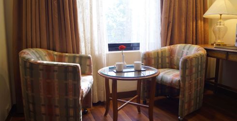 hotel room image
