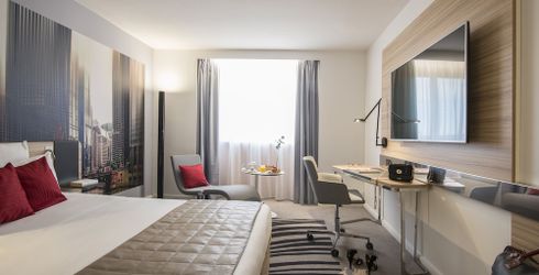hotel room image
