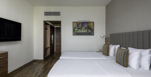 hotel room image