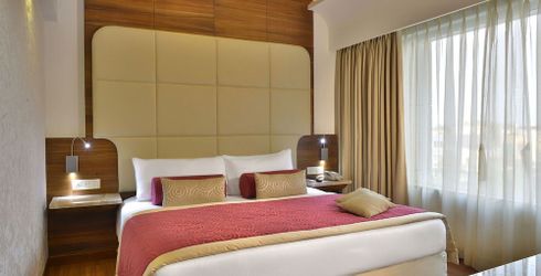 hotel room image