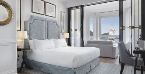 hotel room image