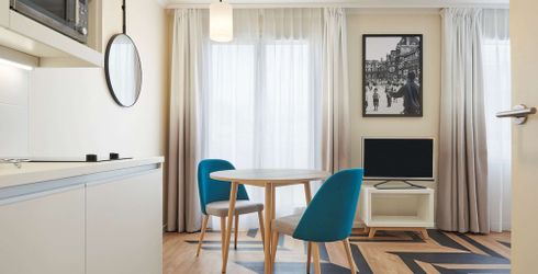 hotel room image