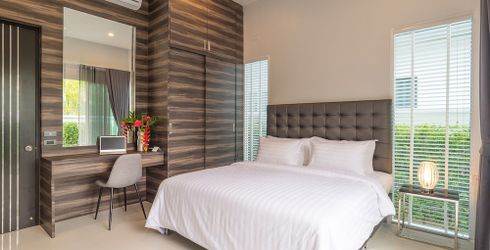 hotel room image