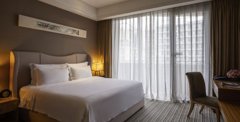 hotel room image