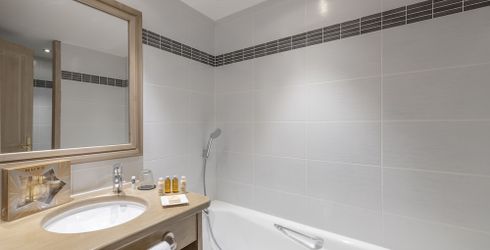 hotel room image