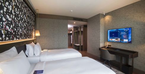 hotel room image